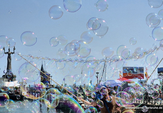 25-08-15-konstanz-seifenblasen-003