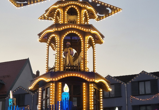 25-11-22-weihnachtsmarkt-008