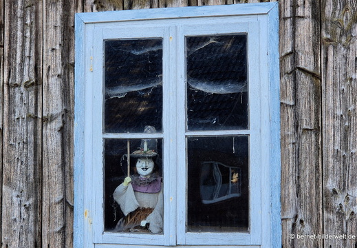 26-08-08-hiddingen-geisterhaus-002