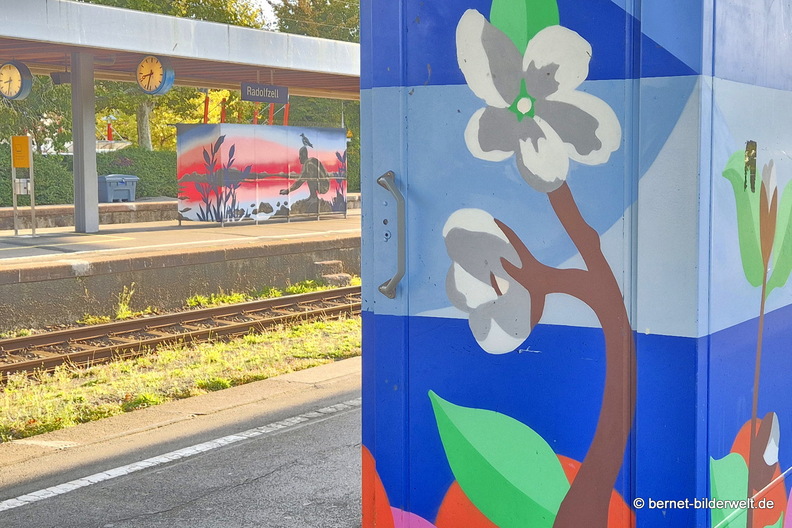 26-09-29-radolfzell-bahnhof-wandmalerei-001.jpg
